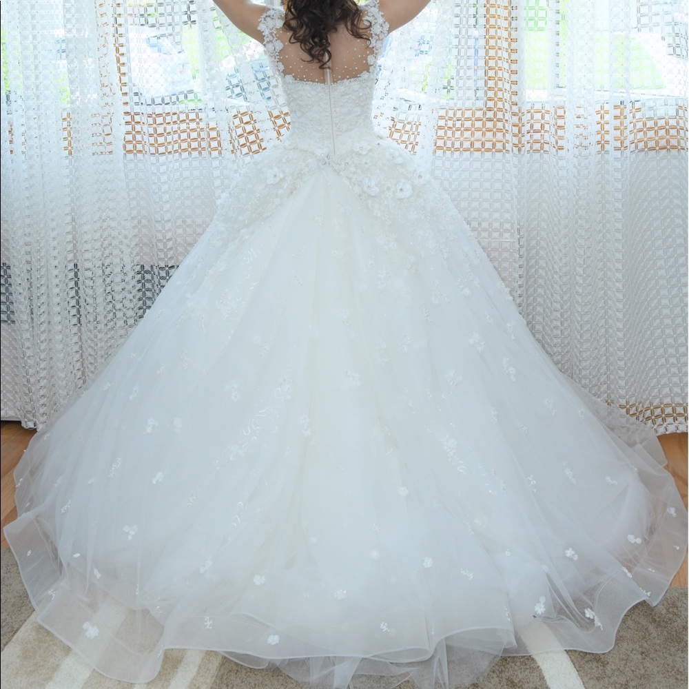 Wedding dress, size xs petite